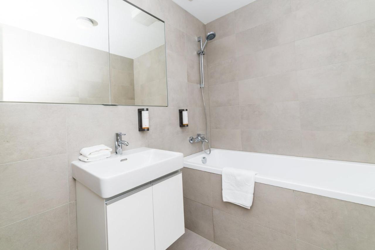City Castle Apartments Free Parking Bratysława Zewnętrze zdjęcie
