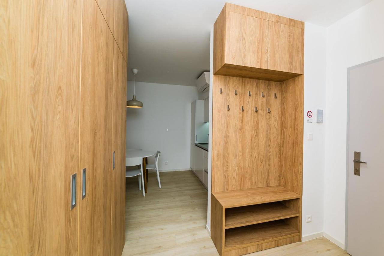 City Castle Apartments Free Parking Bratysława Zewnętrze zdjęcie