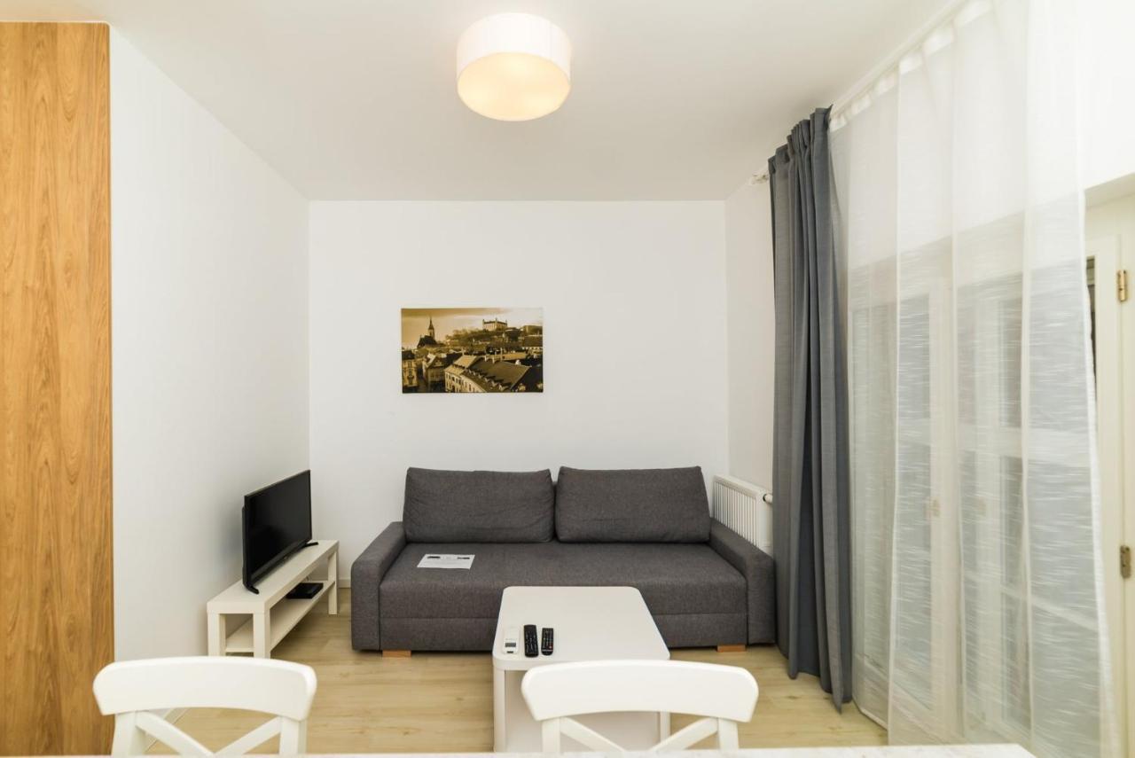 City Castle Apartments Free Parking Bratysława Zewnętrze zdjęcie
