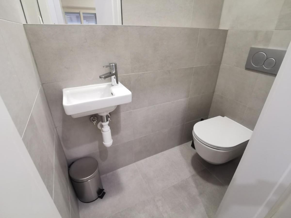 City Castle Apartments Free Parking Bratysława Zewnętrze zdjęcie